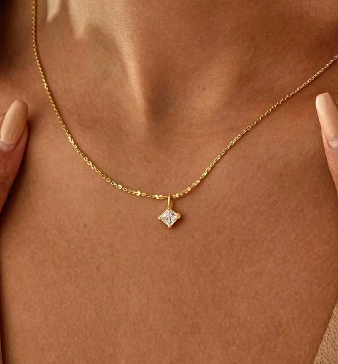 Shiny Stainless Steel Clavicle Choker for Women