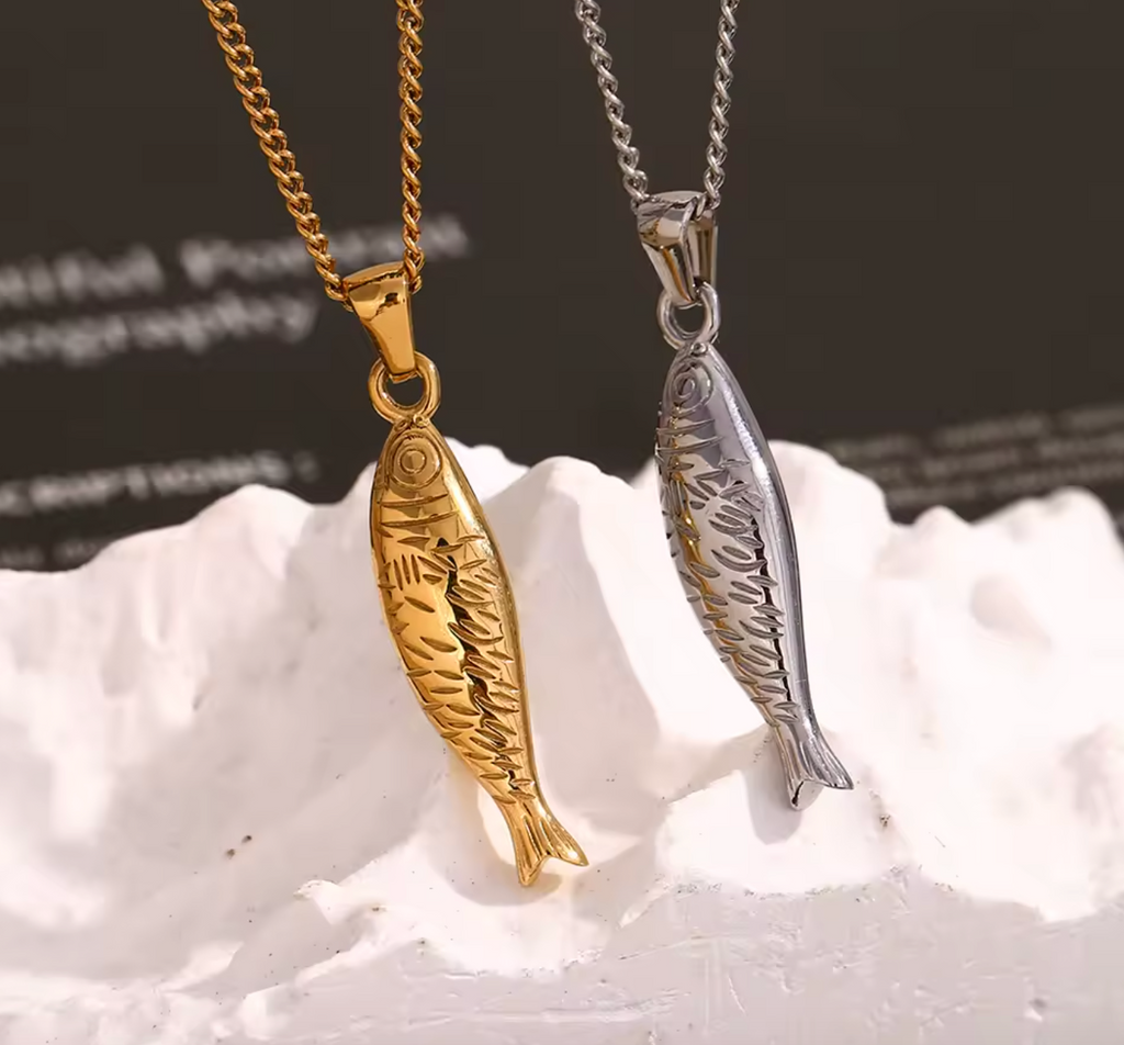 Luxury Stainless Steel Clavicle Chain for Women