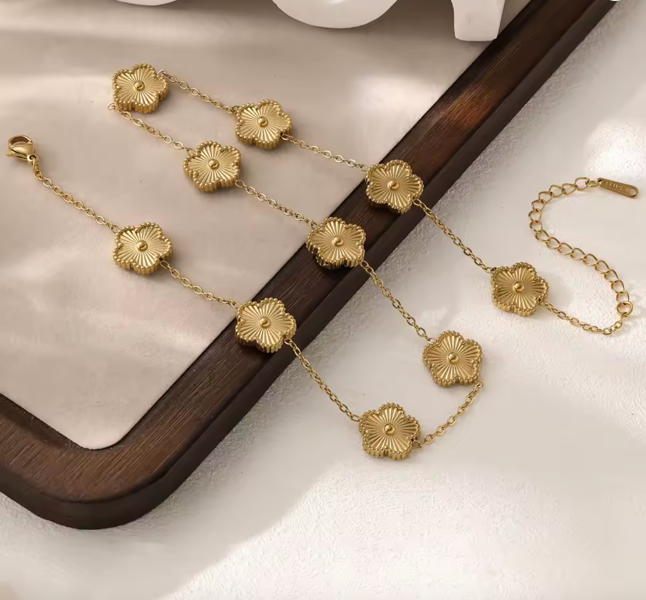 Minimalist Luxury Clover Necklace for Women